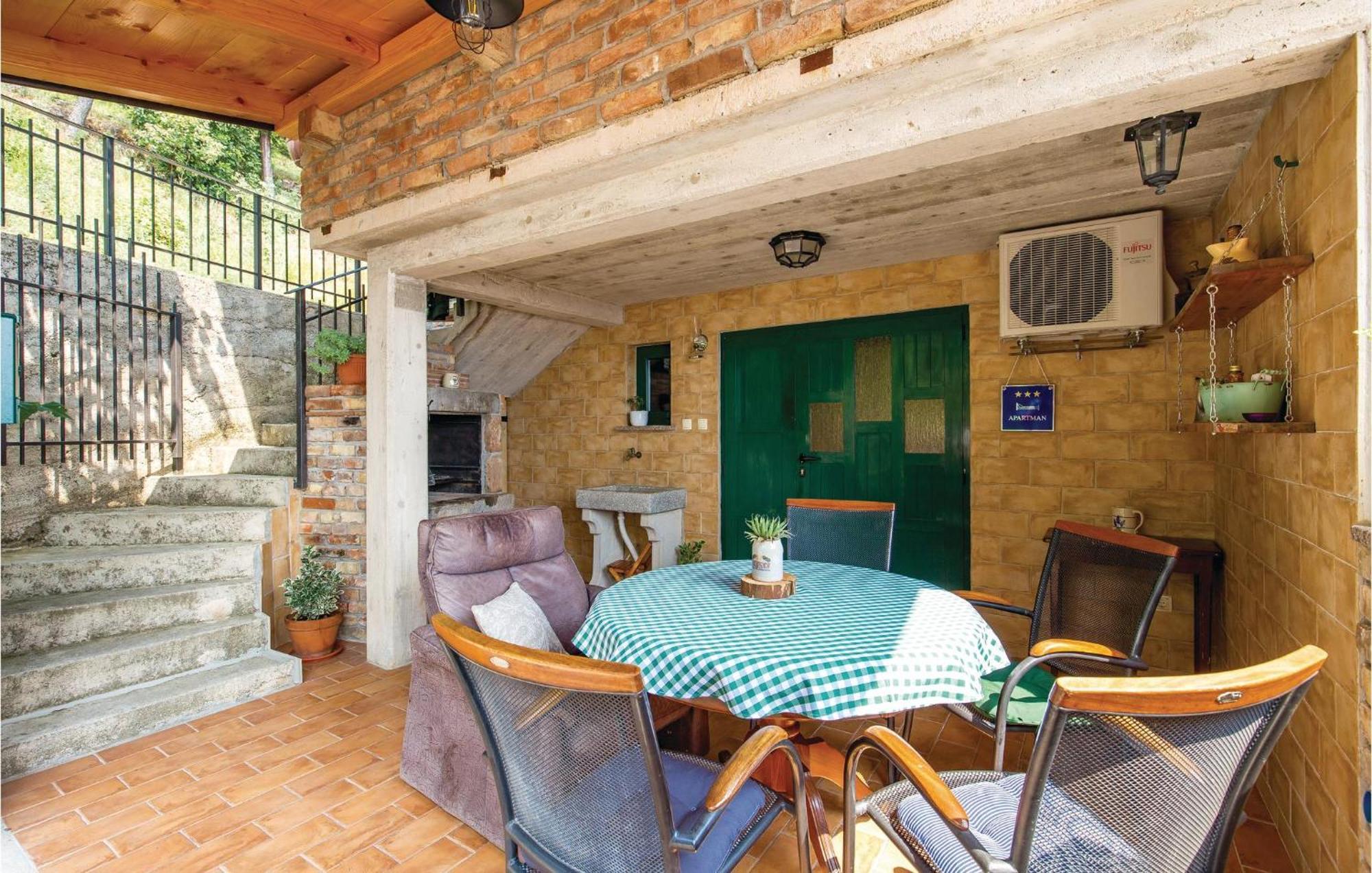 1 Bedroom Gorgeous Apartment In Lovran Εξωτερικό φωτογραφία